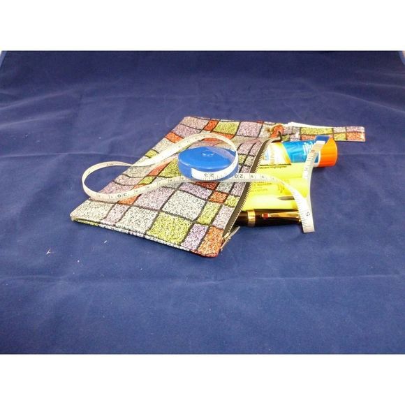 Retro Pencil Case, 1970's, Vintage Plastic Case, School Supplies - Picture 5 of 6